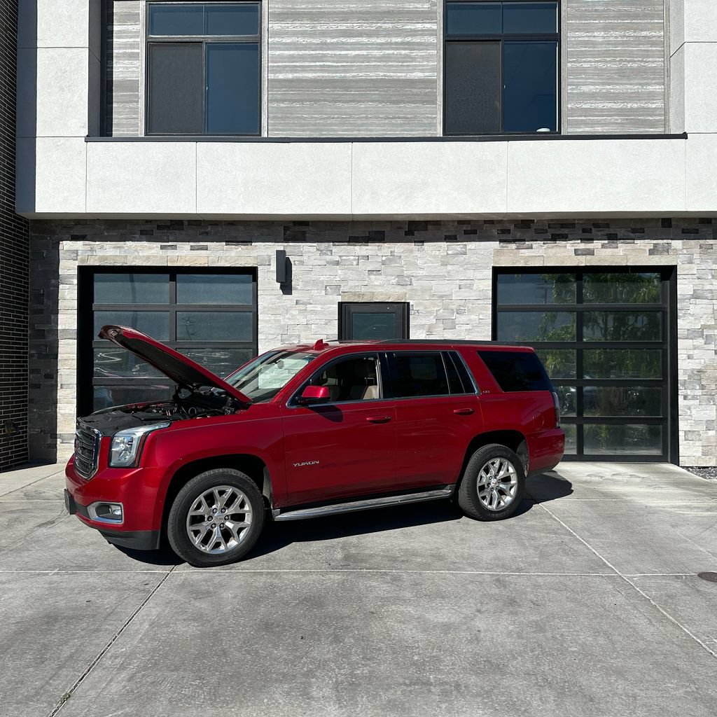 Used 2015 GMC Yukon SLT w/ Open Road Package AWD/4WD image 9