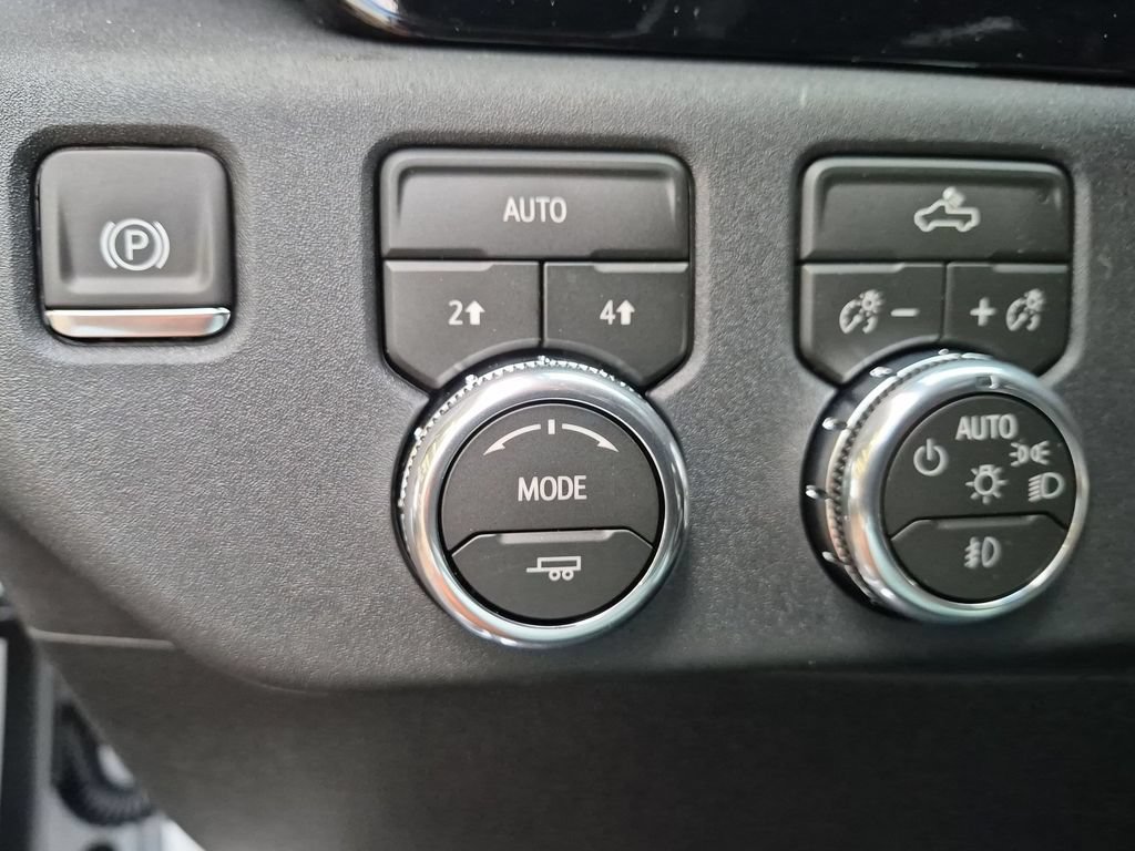 New 2026 GMC Sierra 1500 Elevation w/ Elevation Select Package AWD/4WD image 37