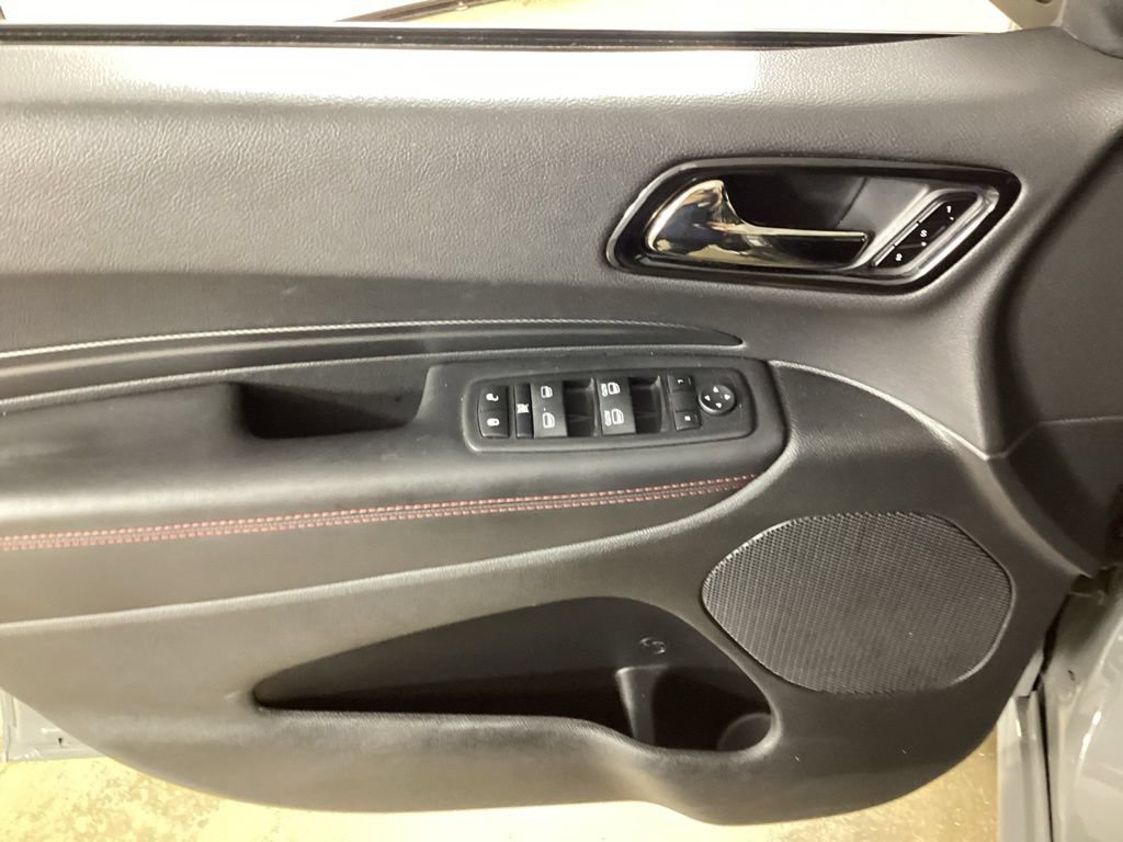 Used 2025 Dodge Durango R/T AWD/4WD image 11