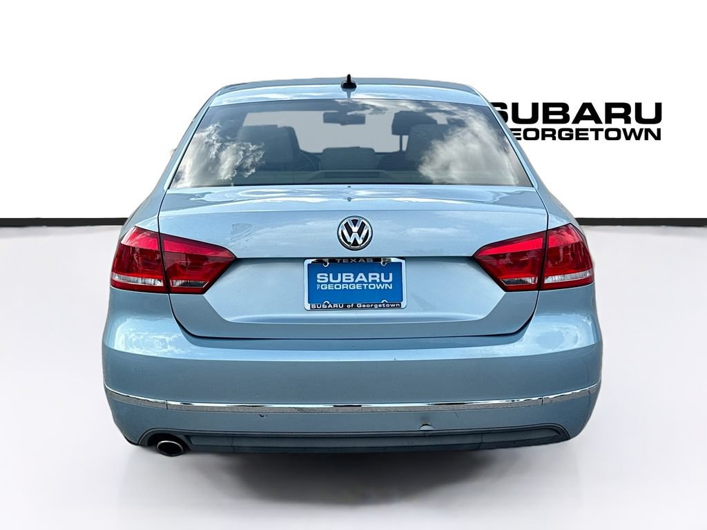 Used 2012 Volkswagen Passat TDI SEL Premium FWD image 6