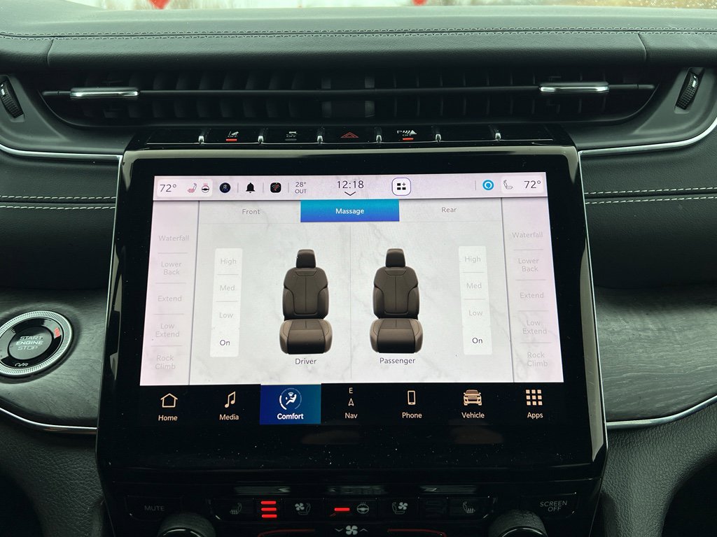 Used 2024 Jeep Grand Cherokee L Overland w/ Advanced Protech Group III image 28