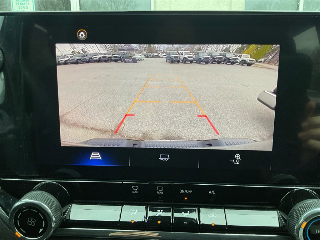 Used 2024 Chevrolet Colorado Trail Boss w/ LPO, Dark Essentials Package image 22