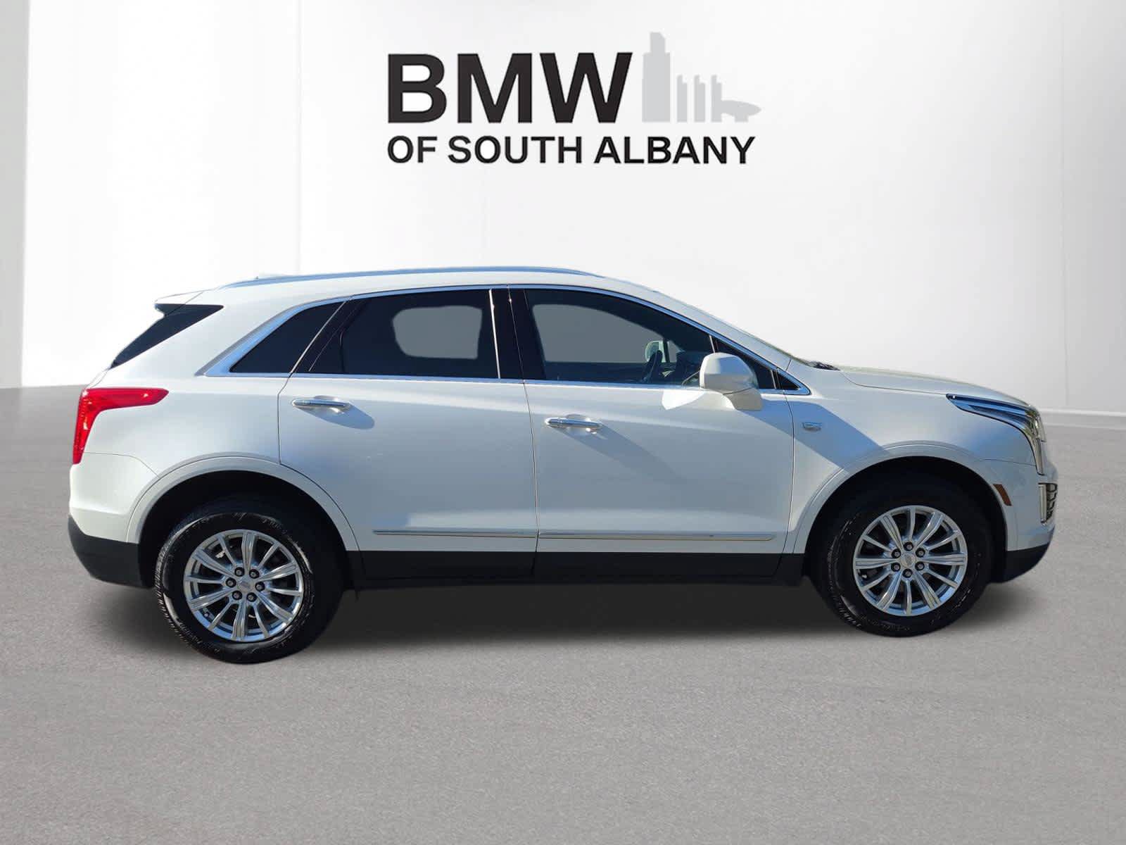 Used 2019 Cadillac XT5 AWD image 2