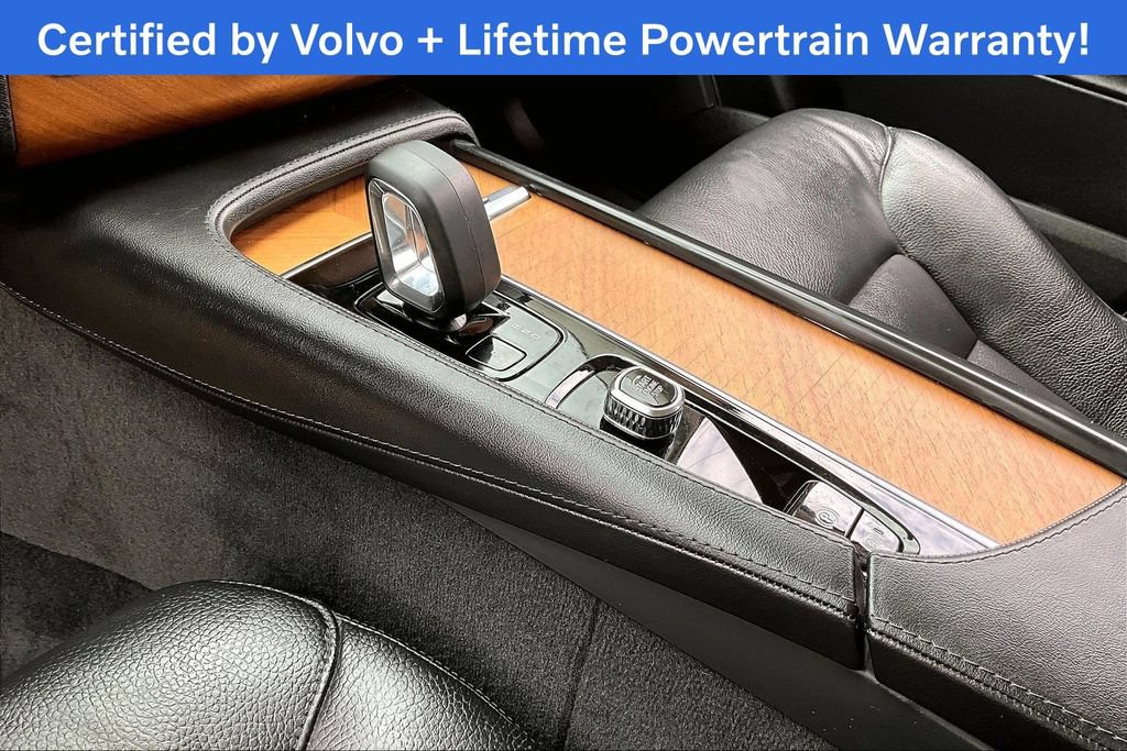 Used 2024 Volvo XC90 B5 Plus AWD/4WD image 19