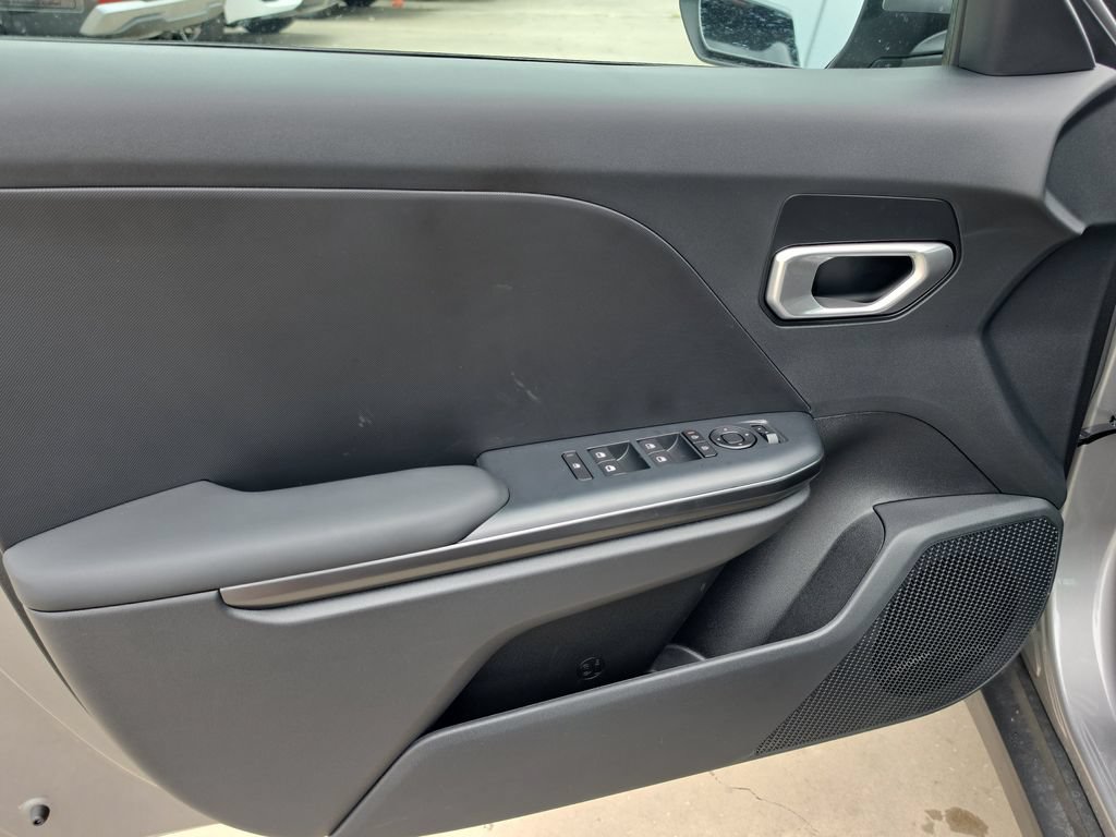 New 2026 Kia K4 FWD image 17