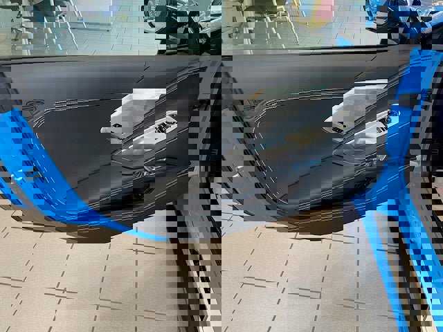 New 2024 Chevrolet Corvette Stingray Premium Cpe w/ Body-Color Dual Roof Package image 8