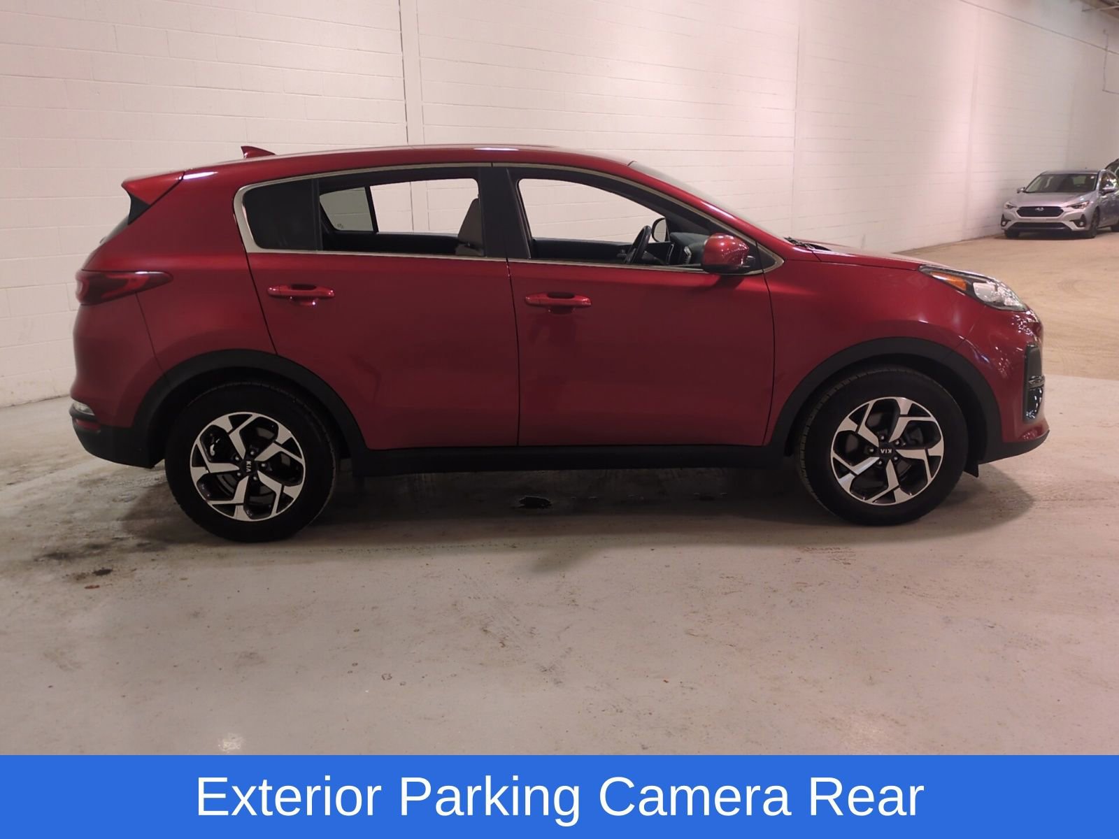 Used 2020 Kia Sportage LX image 2
