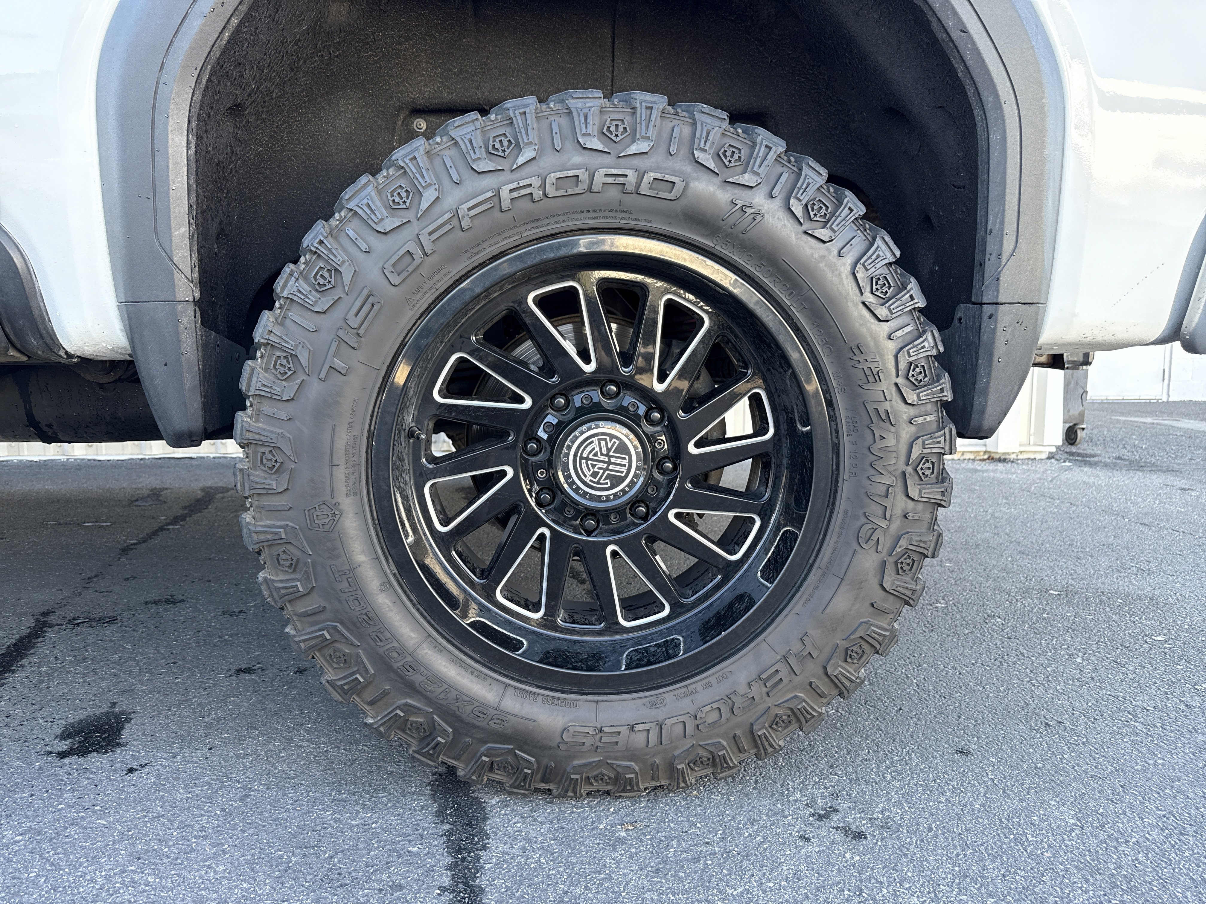 Used 2020 GMC Sierra 2500 SLT w/ SLT Premium Plus Package image 4