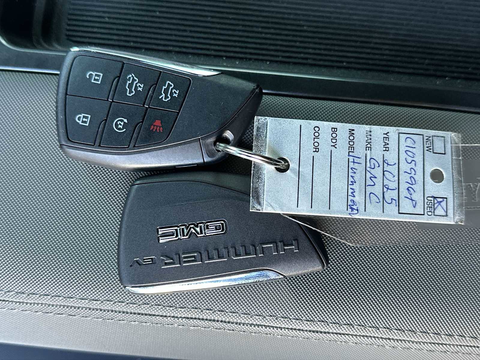 Certified 2025 GMC Hummer EV 3X w/ Extreme Off-Road Package image 26