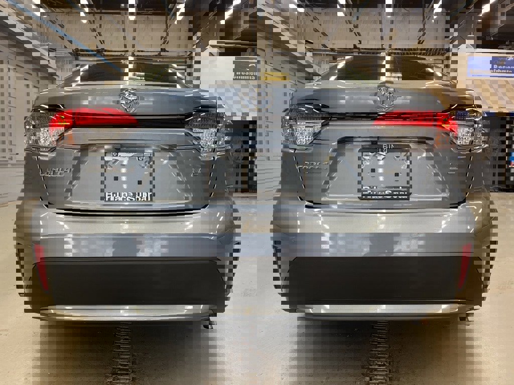 Used 2020 Toyota Corolla LE image 6