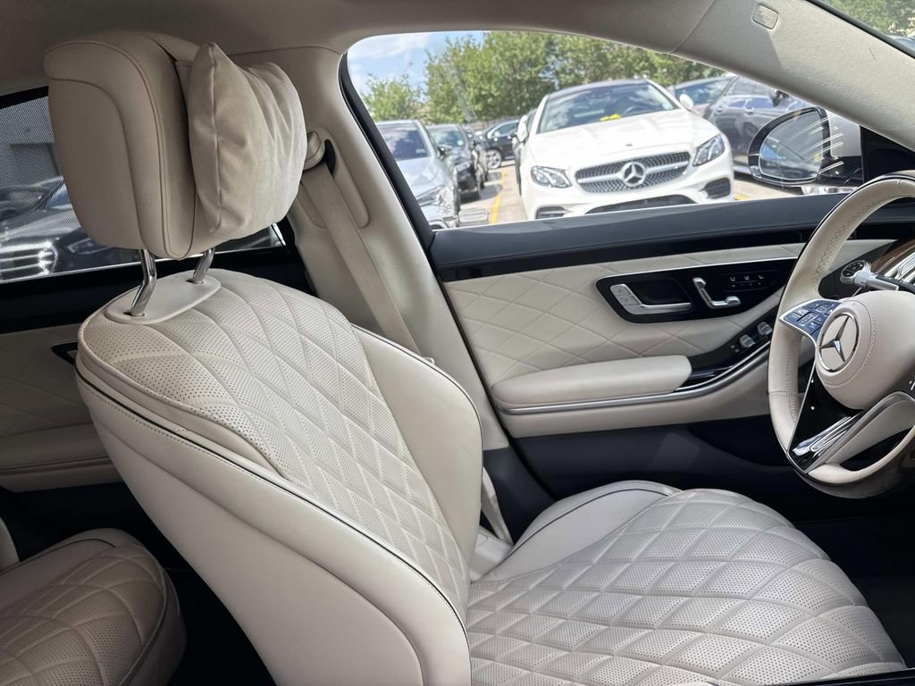 Used 2023 Mercedes-Benz S 500 4MATIC image 11