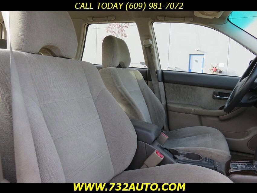 Used 2002 Subaru Outback Wagon image 7