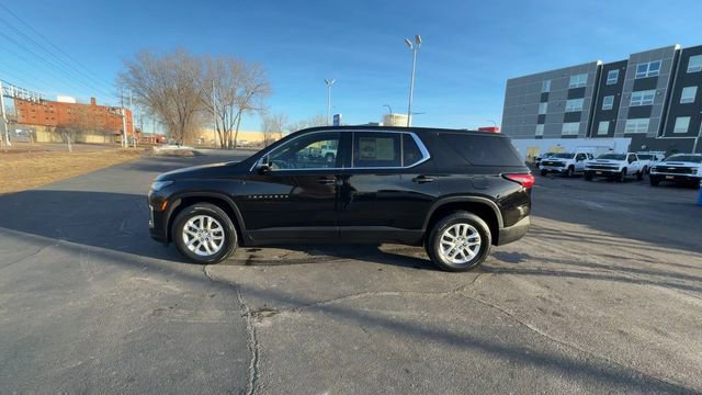 Used 2023 Chevrolet Traverse LS w/ Safety Package image 5