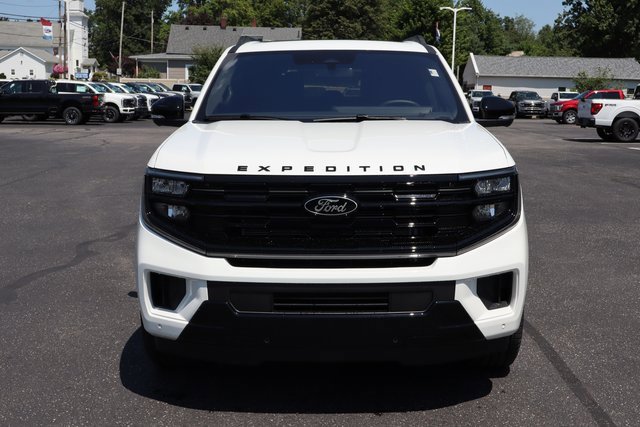 New 2025 Ford Expedition Max Platinum w/ Stealth Appearance Package image 16