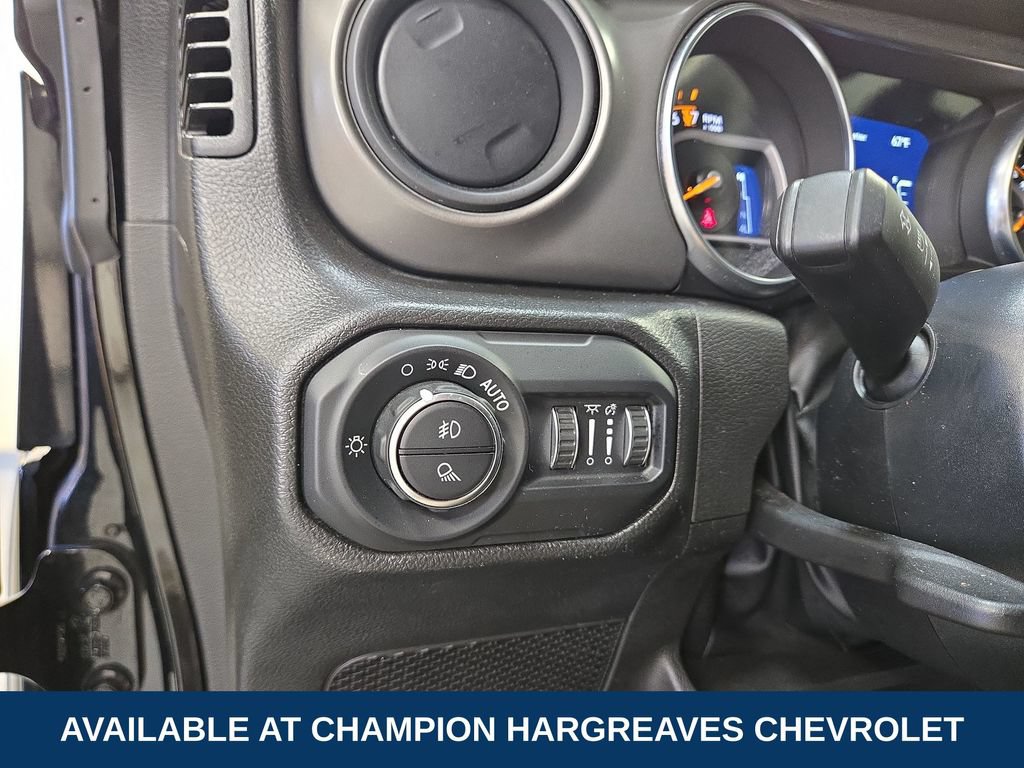 Used 2022 Jeep Gladiator Sport AWD/4WD image 23
