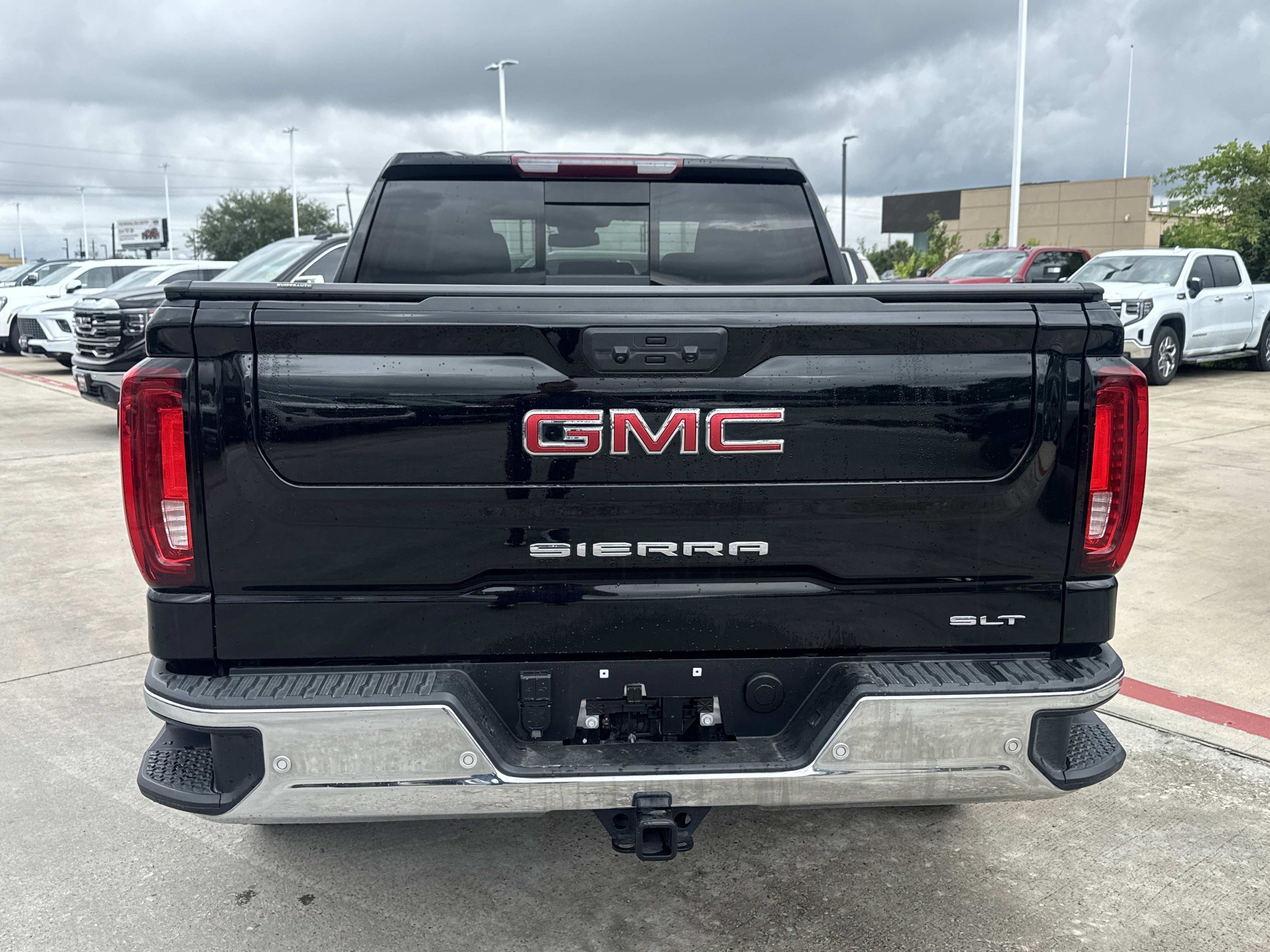 Used 2024 GMC Sierra 1500 SLT RWD image 12