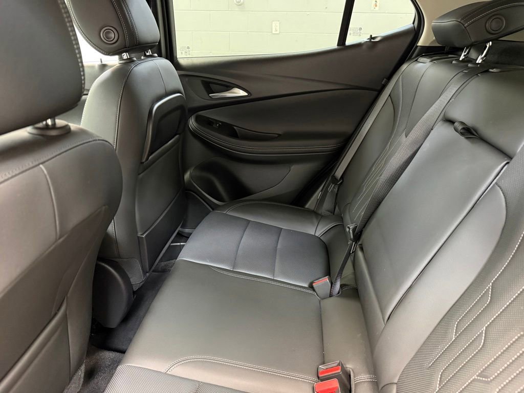 Used 2024 Buick Encore GX Avenir AWD/4WD image 23