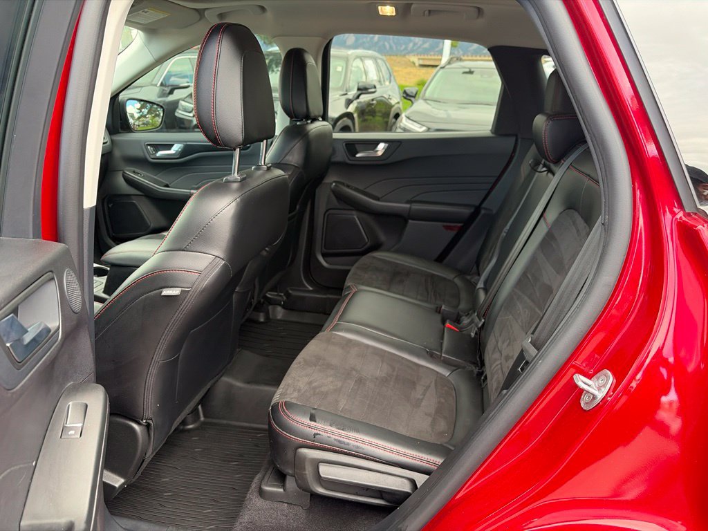 Used 2022 Ford Escape SEL w/ SEL Stealth AWD Package image 21