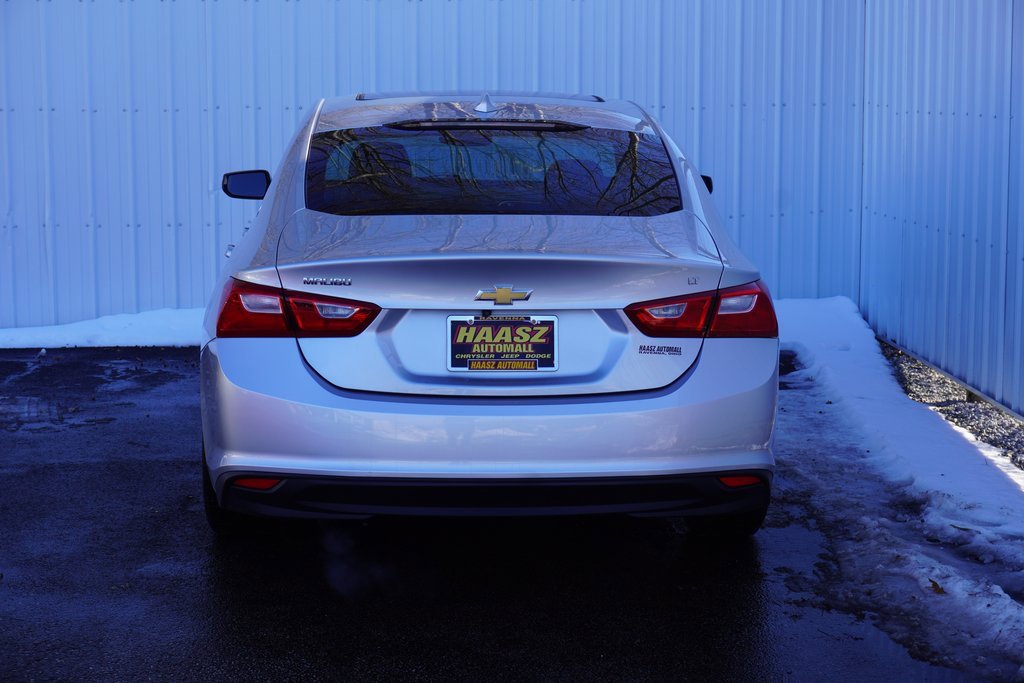 Used 2016 Chevrolet Malibu LT image 5