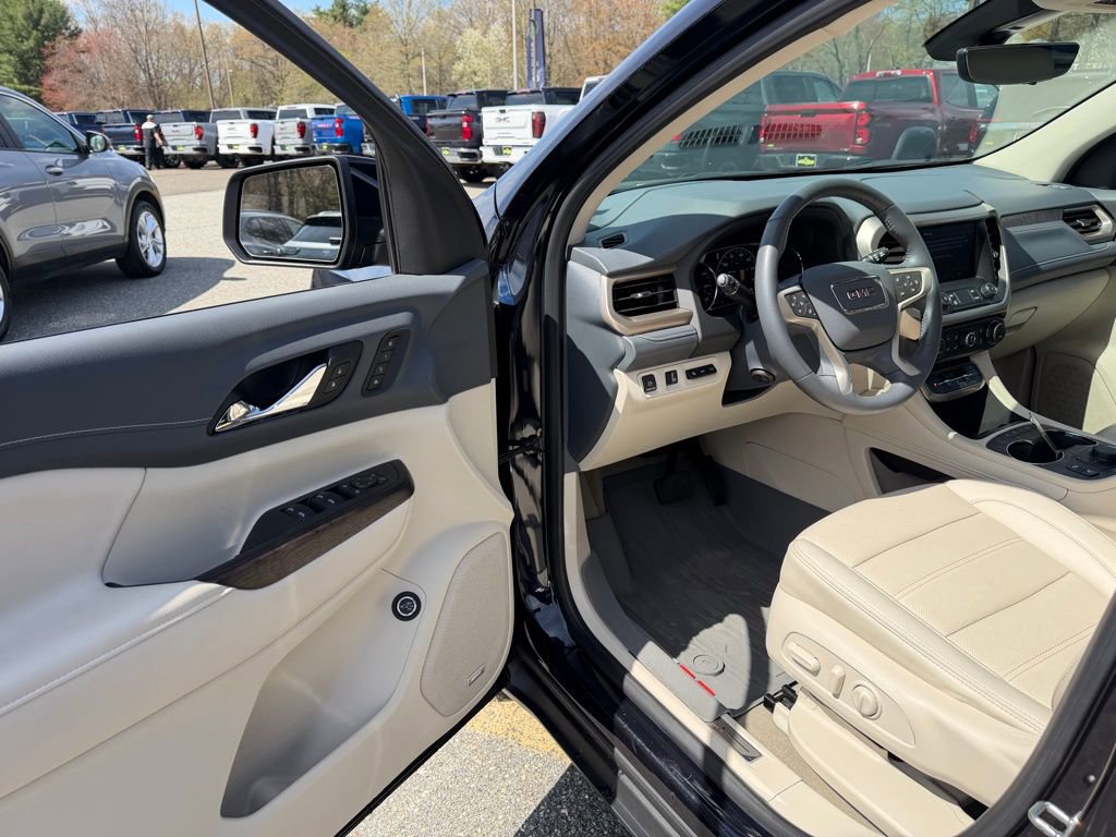 Certified 2021 GMC Acadia Denali w/ Denali Ultimate Package AWD/4WD image 22