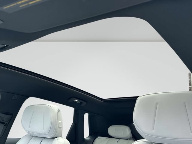 Certified 2024 Cadillac Lyriq Luxury w/ LPO, Floor Liner Package AWD/4WD image 15
