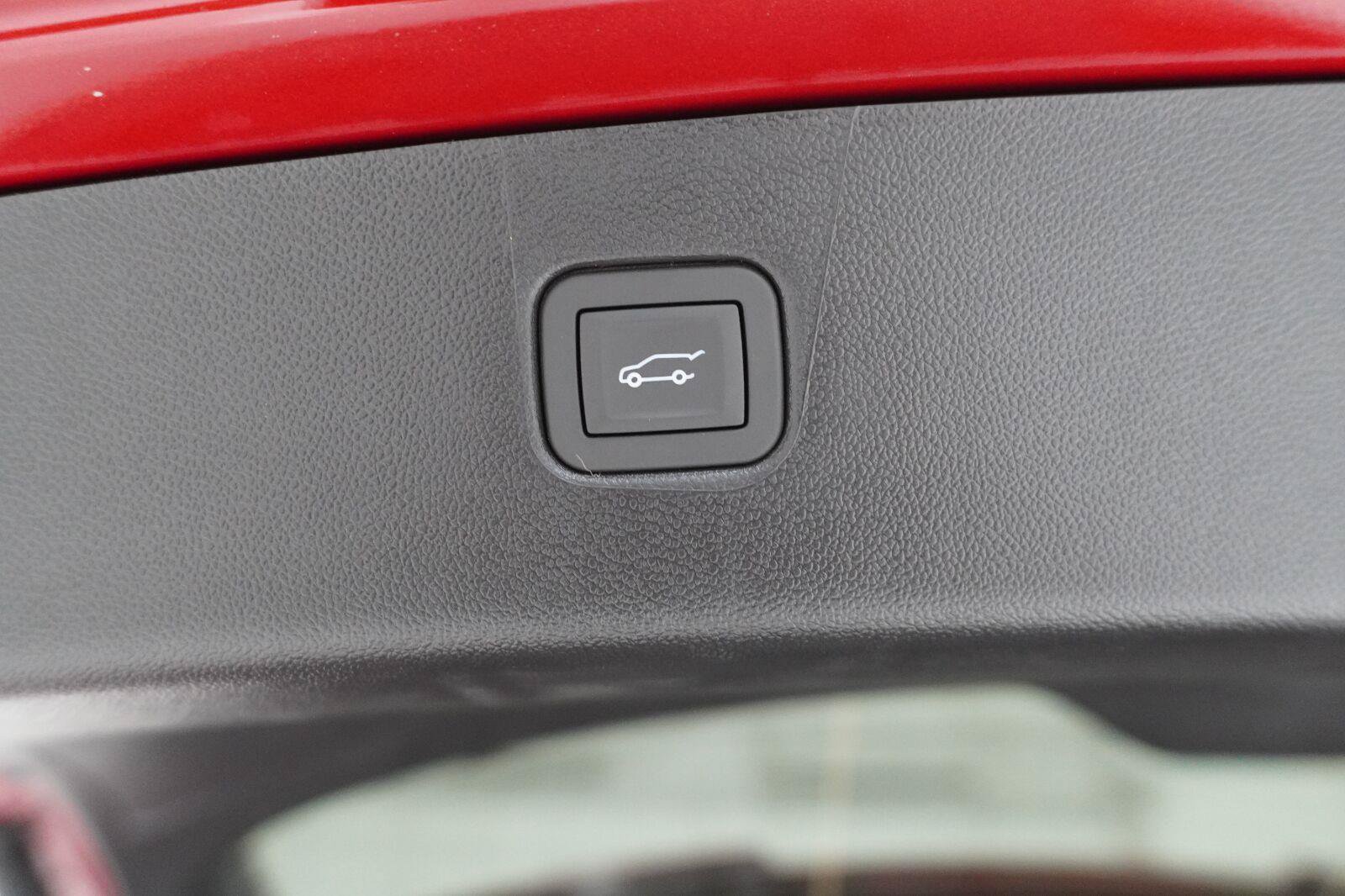 New 2026 Chevrolet Blazer LT w/ Convenience Package FWD image 32