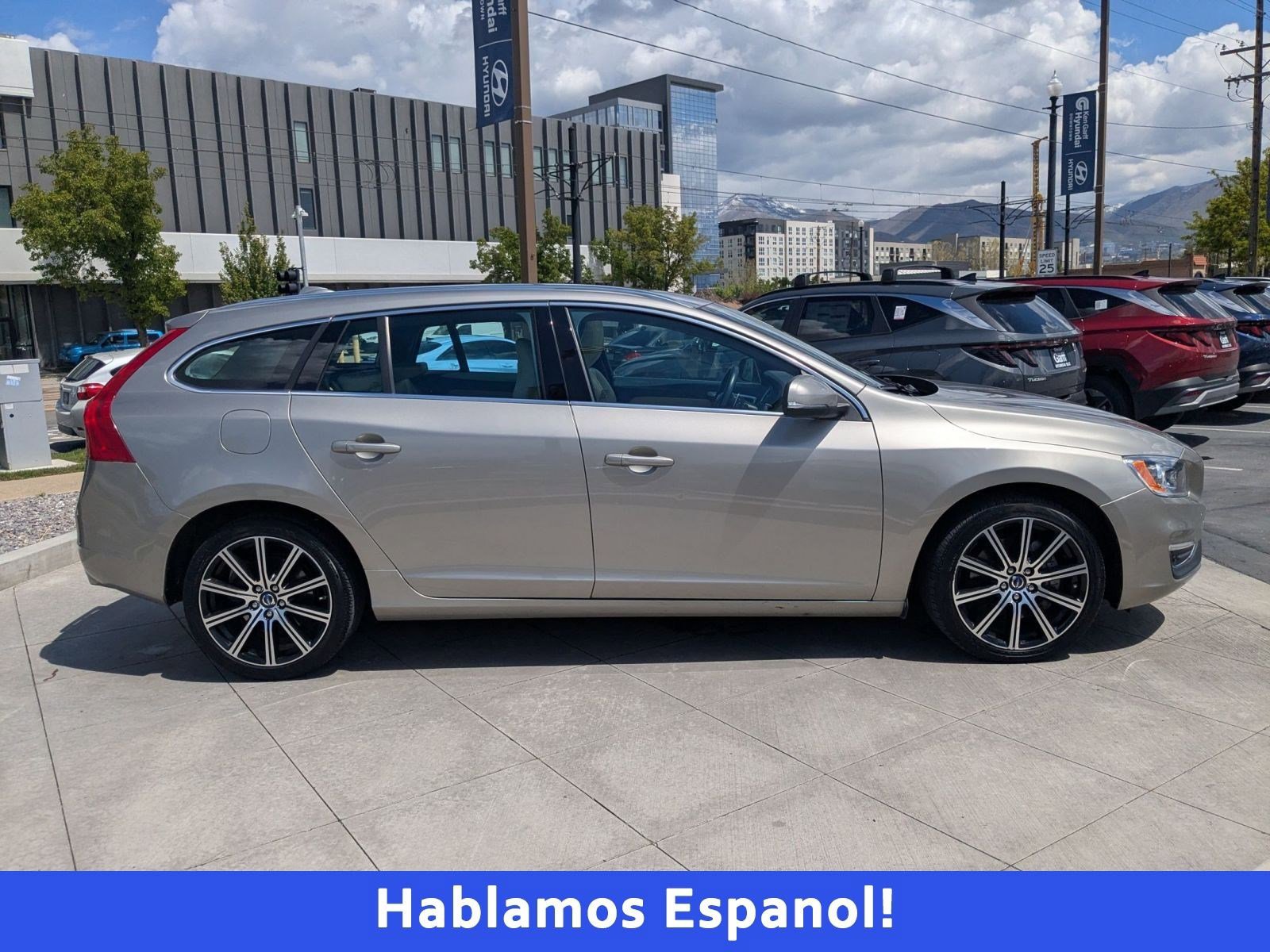 Used 2015 Volvo V60 T5 Premier AWD/4WD image 2