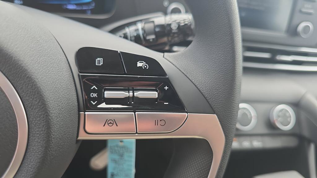 New 2026 Hyundai Elantra SE FWD image 24