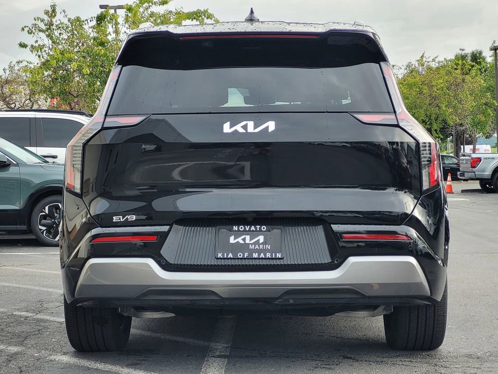 Used 2024 Kia EV9 Land AWD/4WD image 7