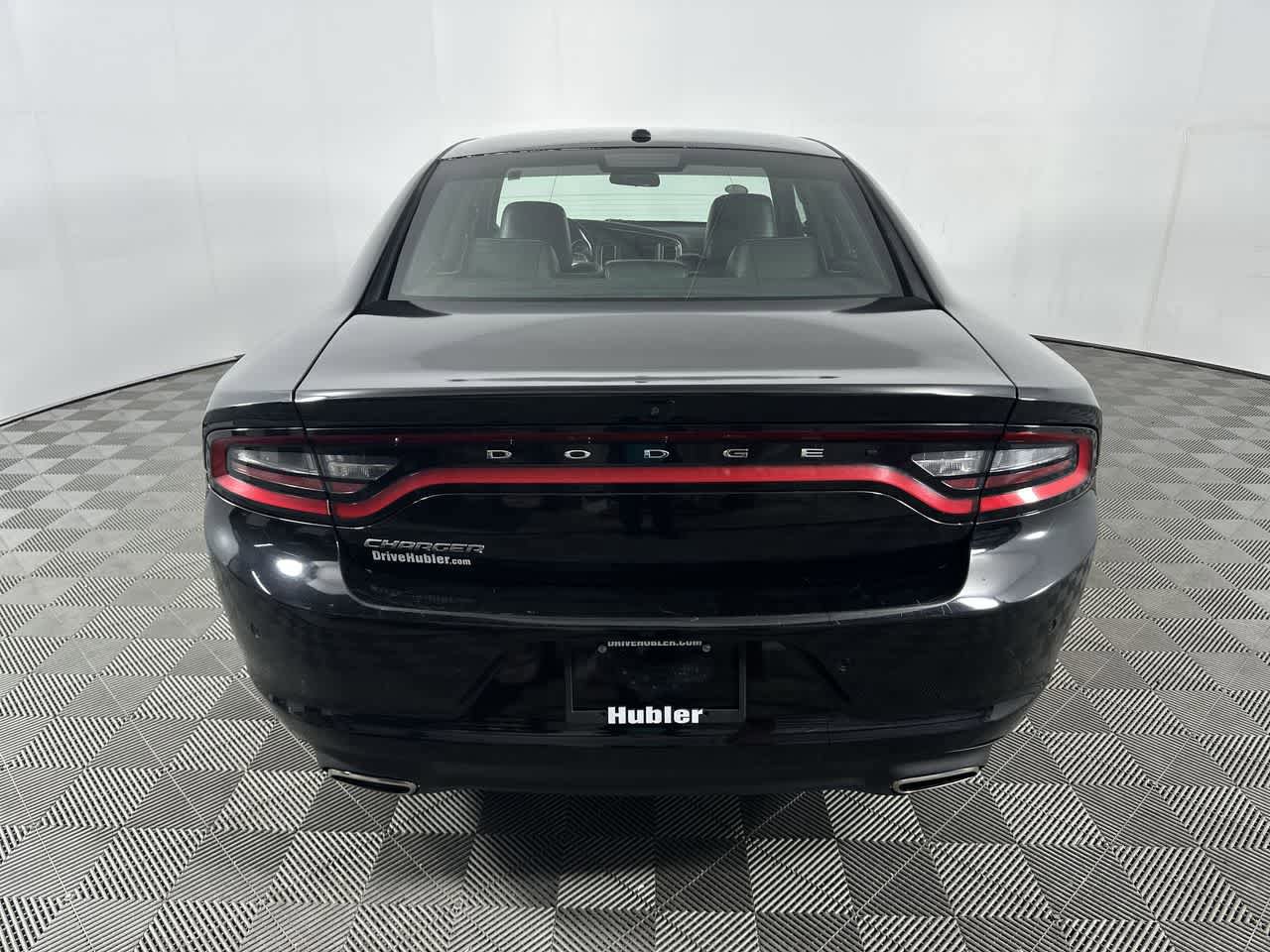 Used 2021 Dodge Charger SXT w/ Leather Interior Group RWD image 16