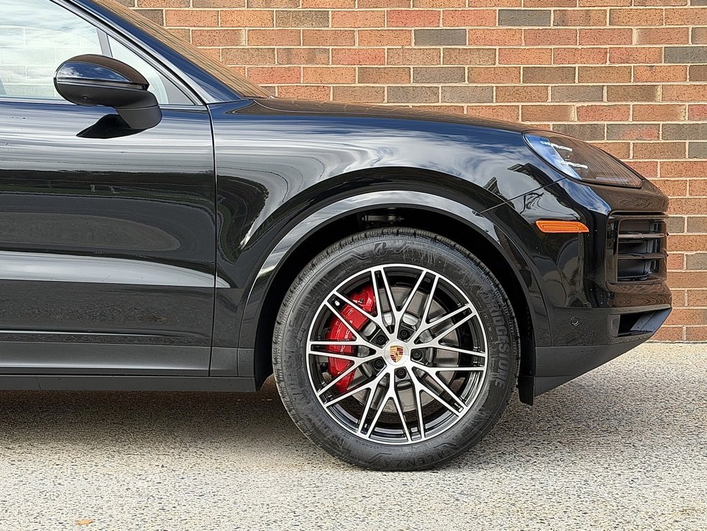 New 2026 Porsche Cayenne S image 11