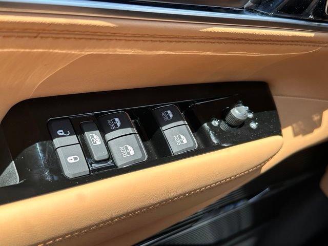 New 2026 Jeep Grand Wagoneer L Summit AWD/4WD image 16