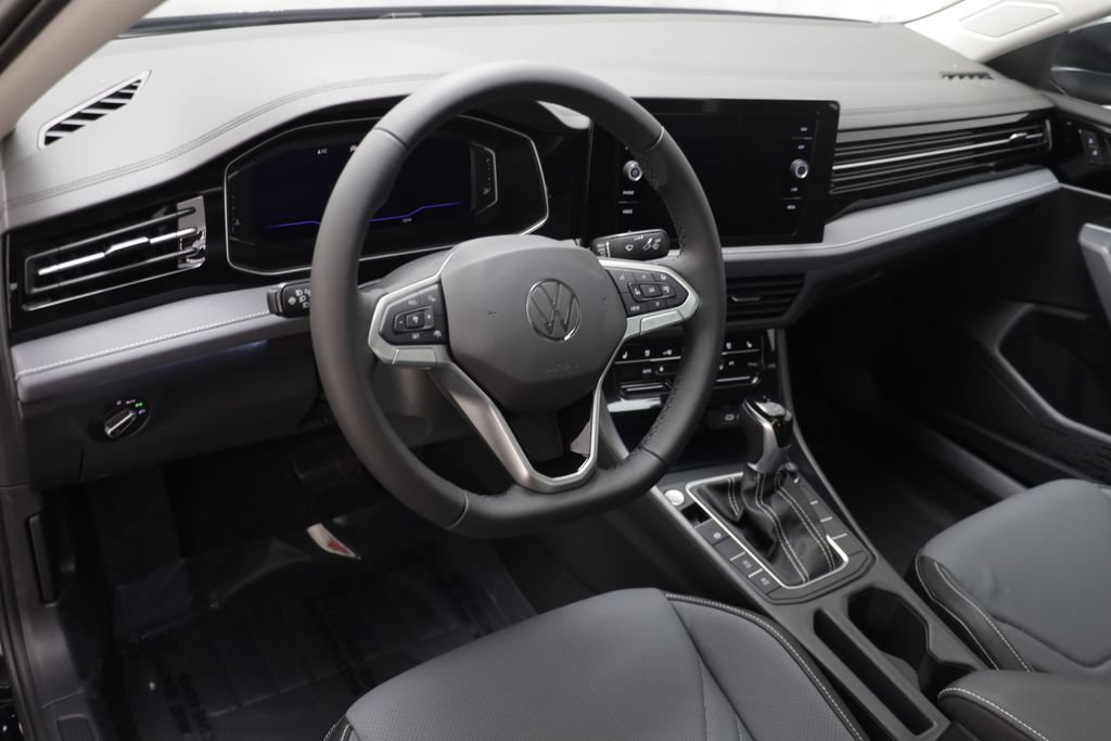 New 2027 Volkswagen Jetta SEL FWD image 7