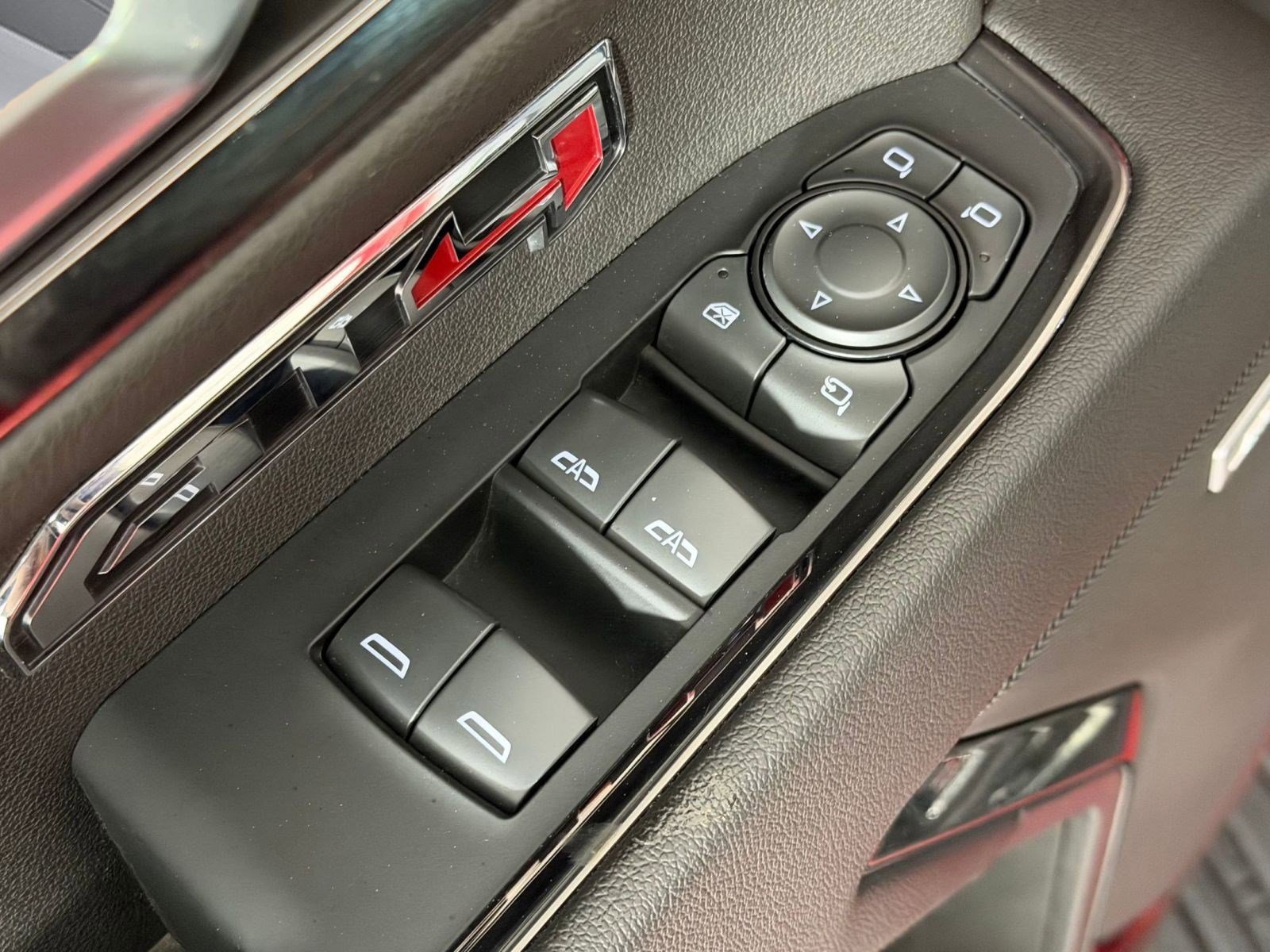 Used 2022 GMC Sierra 1500 AT4 w/ AT4 Premium Package image 23