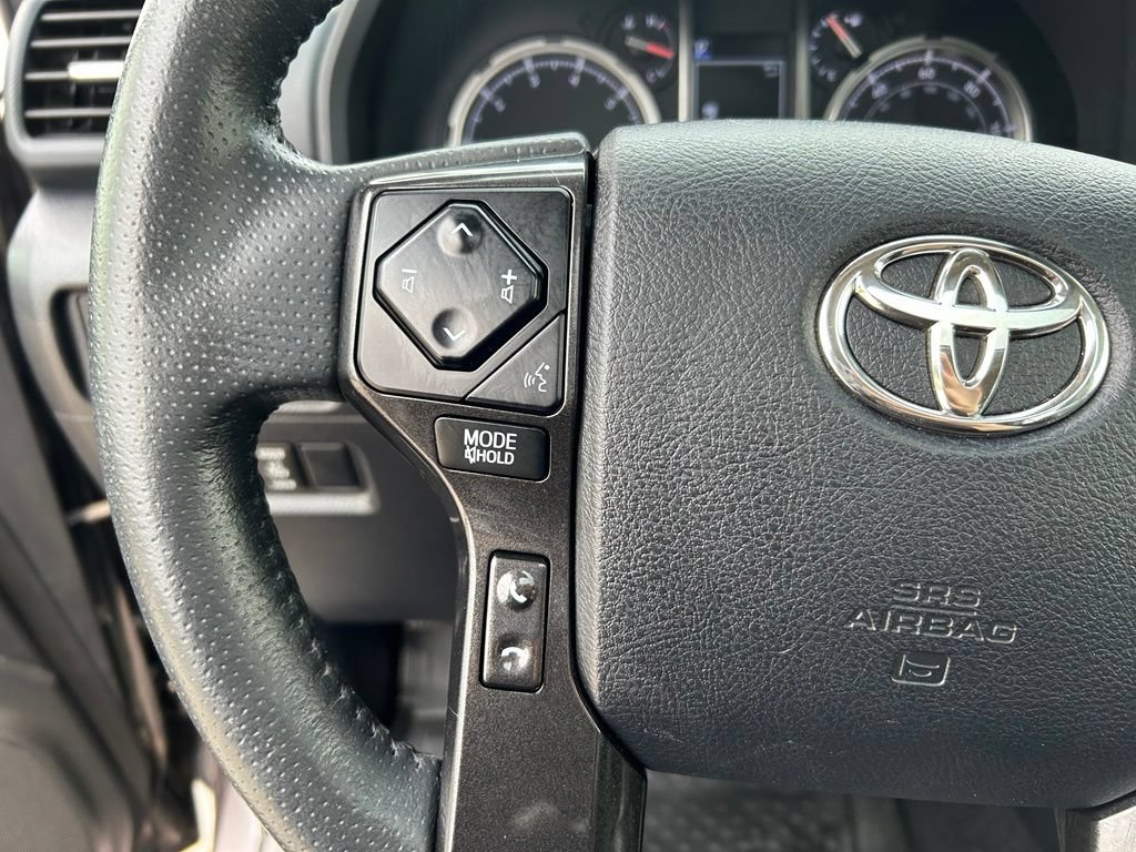 Used 2021 Toyota 4Runner Venture w/ Moonroof Package AWD/4WD image 22