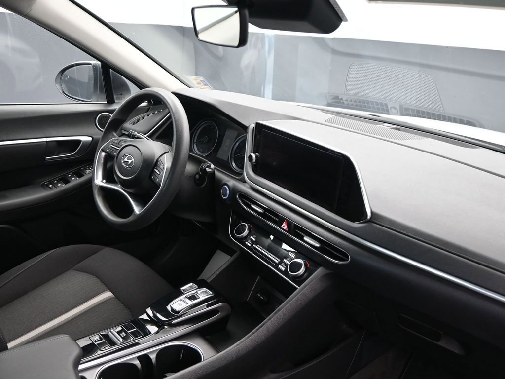 Used 2023 Hyundai Sonata SEL w/ Cargo Package image 12