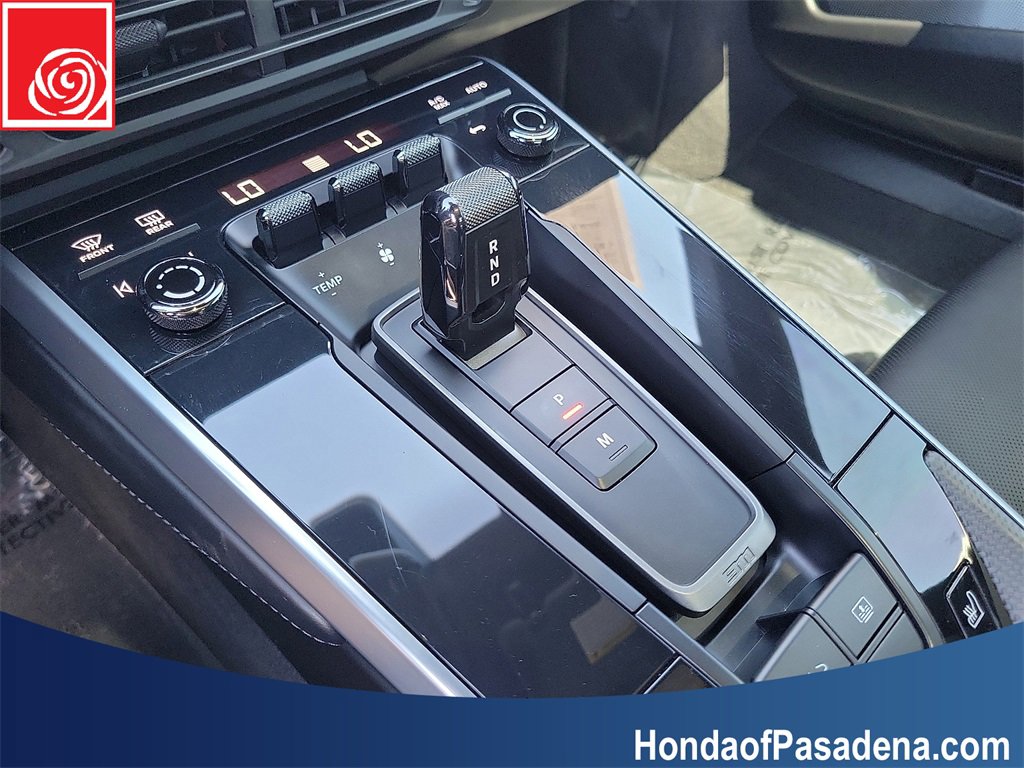 Used 2022 Porsche 911 Turbo S image 18