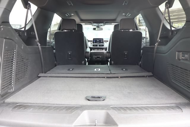Used 2021 Chevrolet Suburban LT w/ LT Signature Package RWD image 20