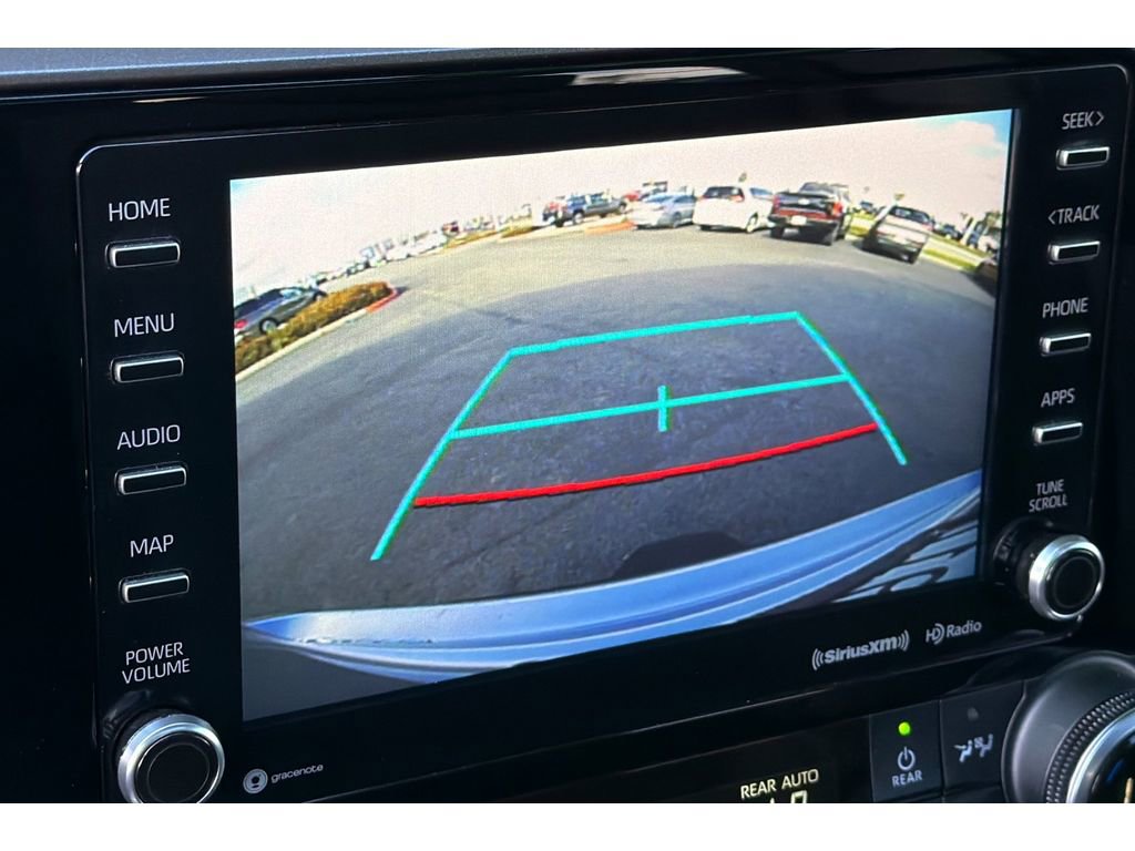 Used 2020 Toyota Highlander XLE image 24