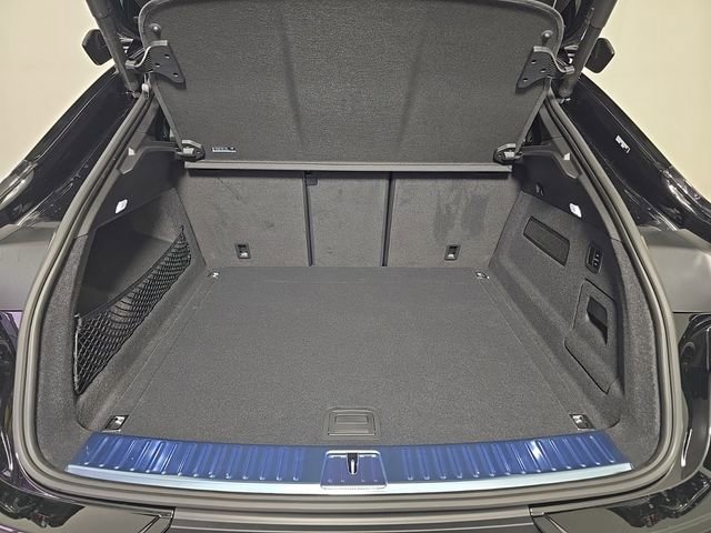 New 2026 Porsche Cayenne Turbo GT image 13