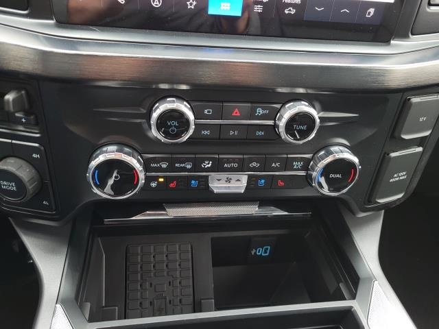 New 2025 Ford F250 Lariat image 17