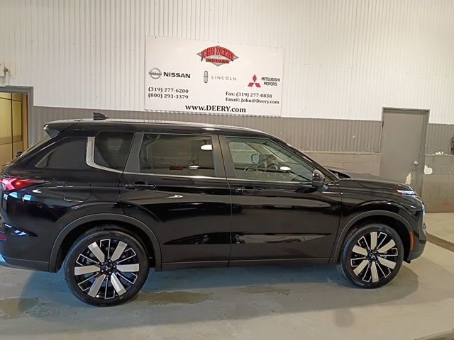 New 2026 Mitsubishi Outlander SE image 2