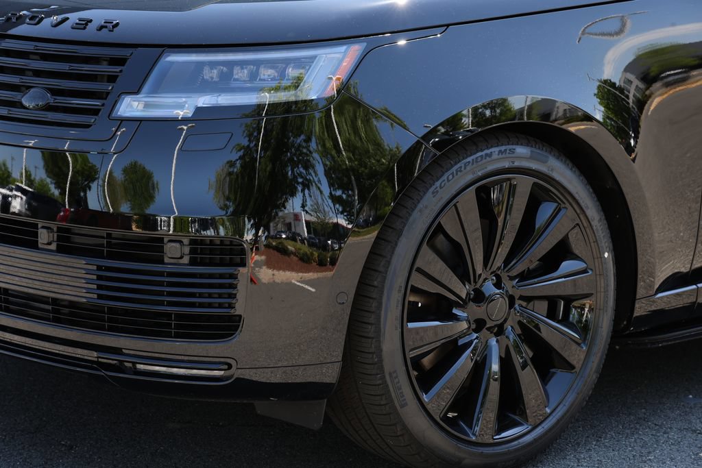 New 2026 Land Rover Range Rover Long Wheel Base SV AWD/4WD image 2