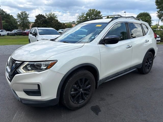Used 2017 Nissan Rogue SV w/ Midnight Edition FWD image 3