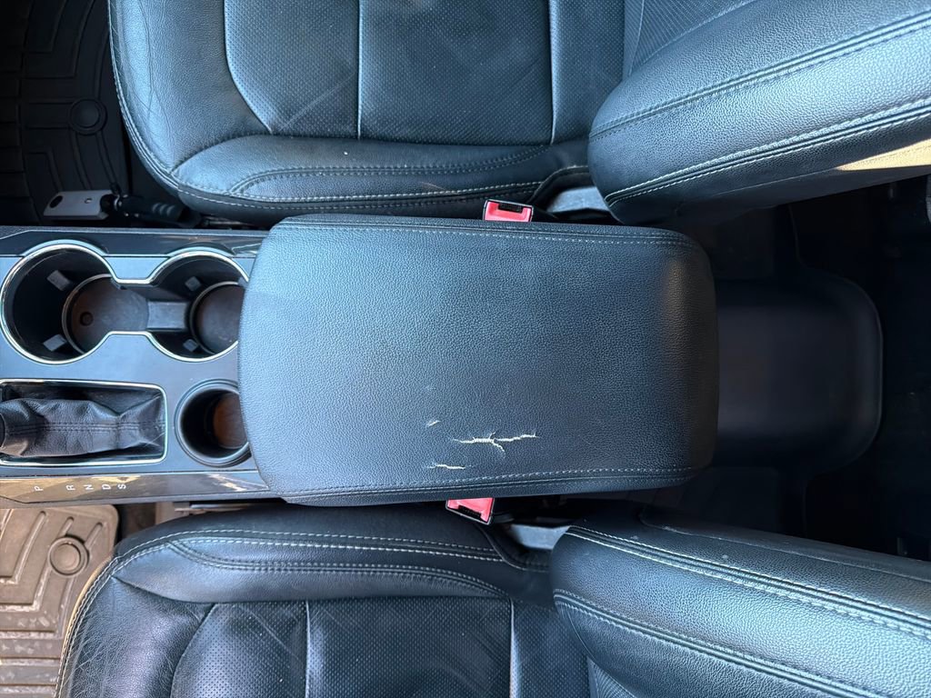 Used 2018 Ford Explorer Limited image 25