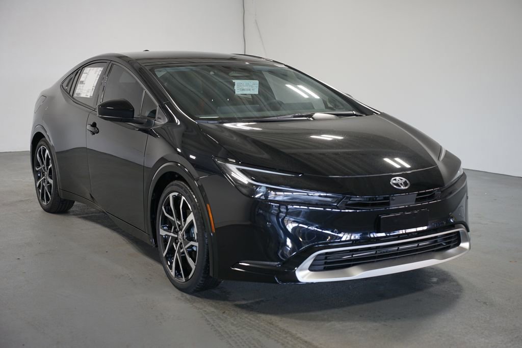 New 2026 Toyota Prius Plug-In Hybrid image 3