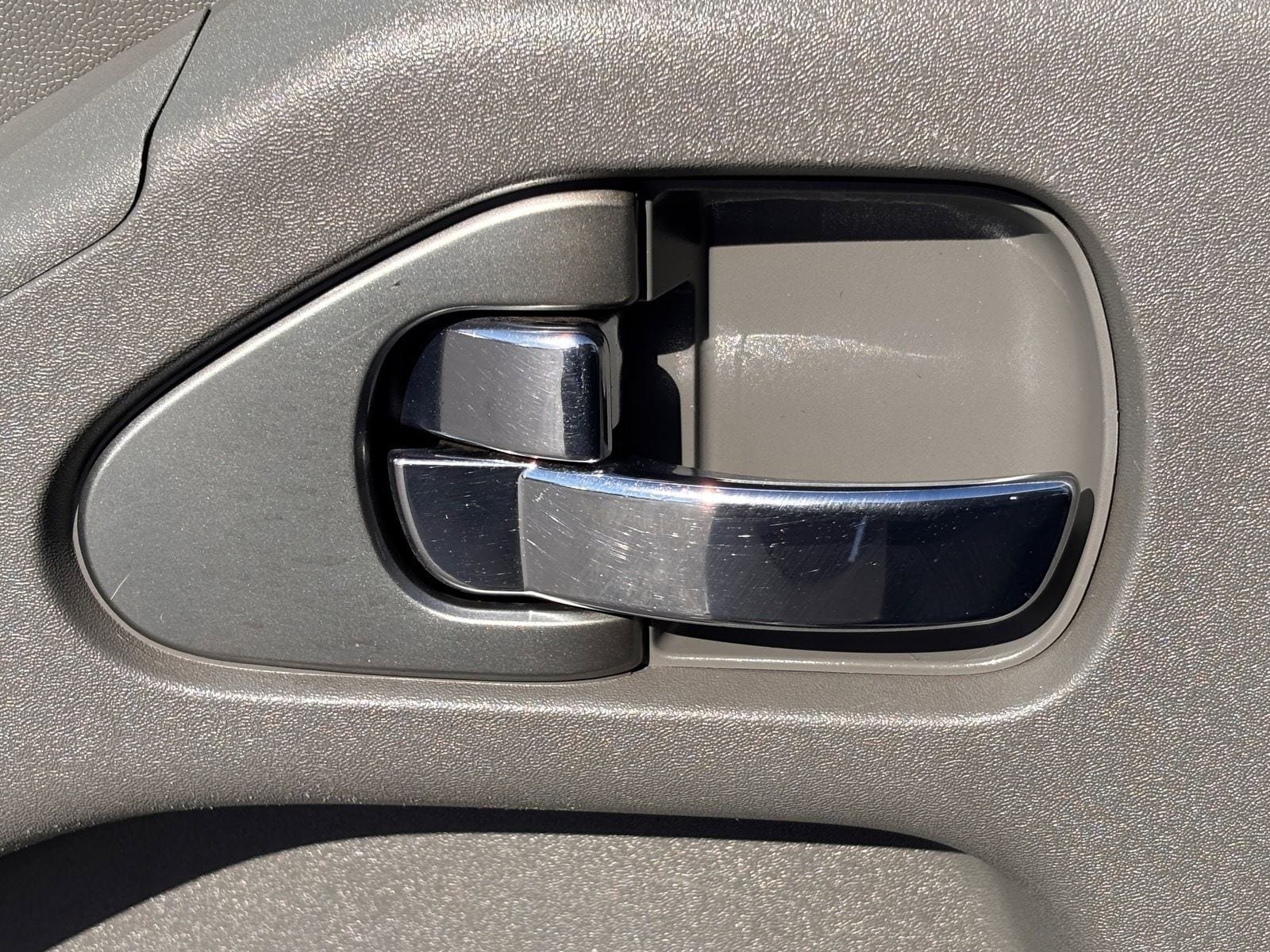 Used 2019 Nissan Frontier S RWD image 18