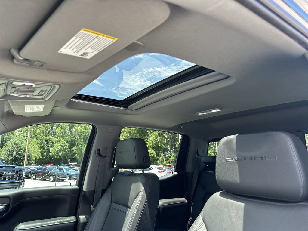 Certified 2021 GMC Sierra 1500 Denali w/ Denali Ultimate Package AWD/4WD image 19