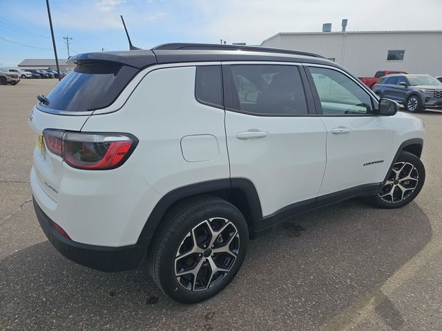 Used 2026 Jeep Compass Limited w/ Mopar All Weather Package AWD/4WD image 5