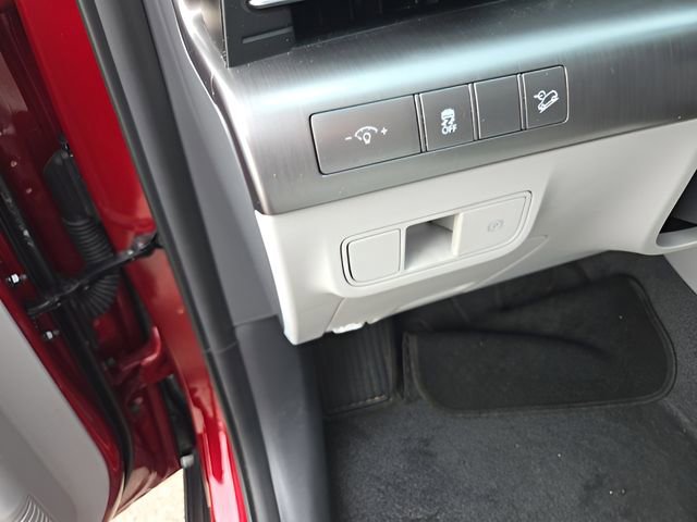 Used 2025 Hyundai Kona SEL image 13